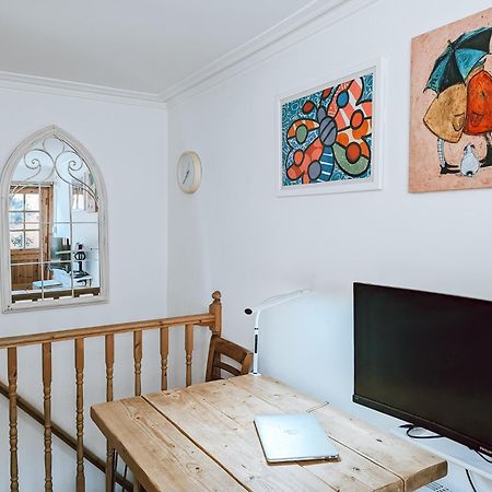The Clapham Apartment With Private Patio Londres Exterior foto