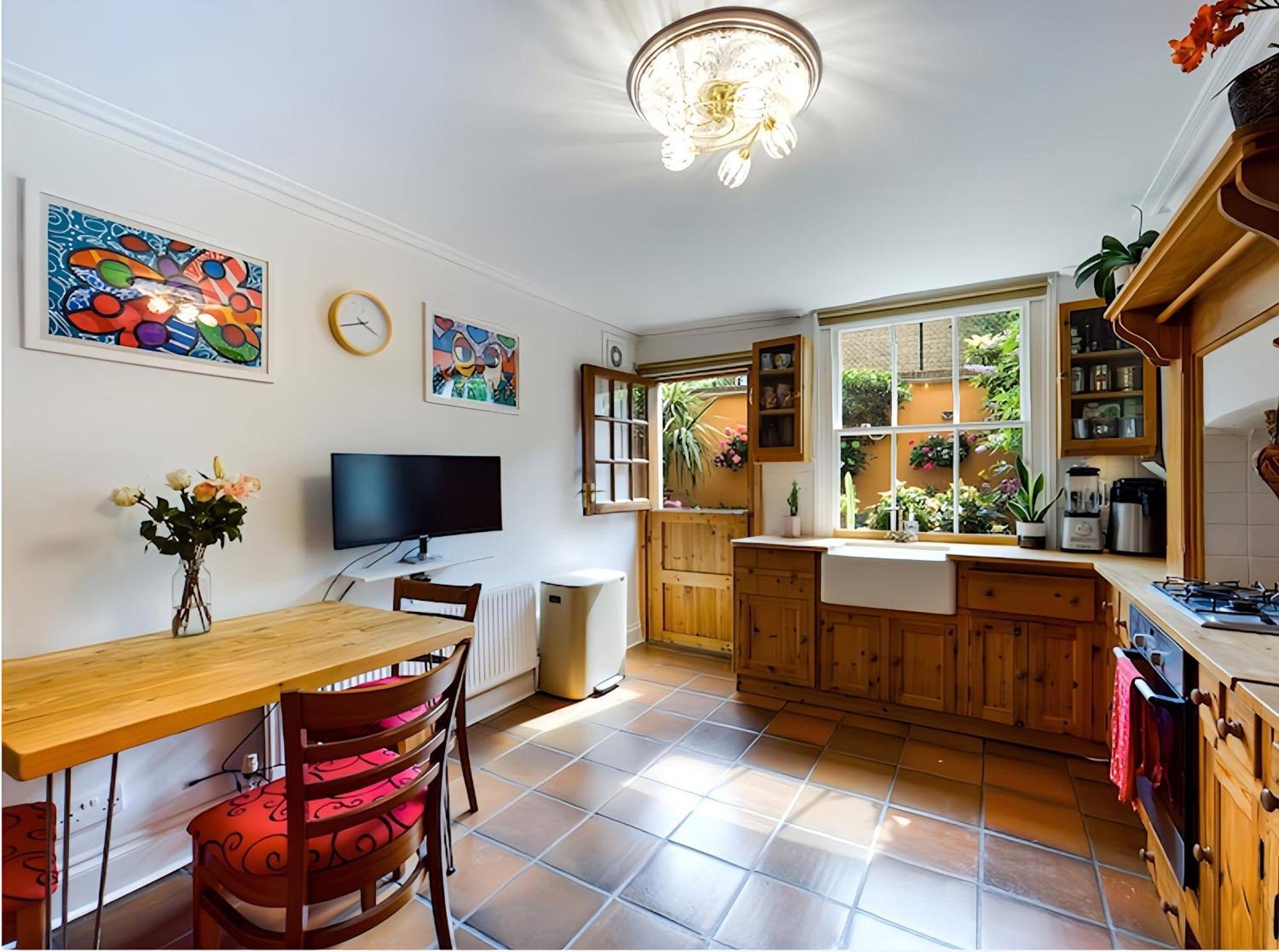 The Clapham Apartment With Private Patio Londres Exterior foto