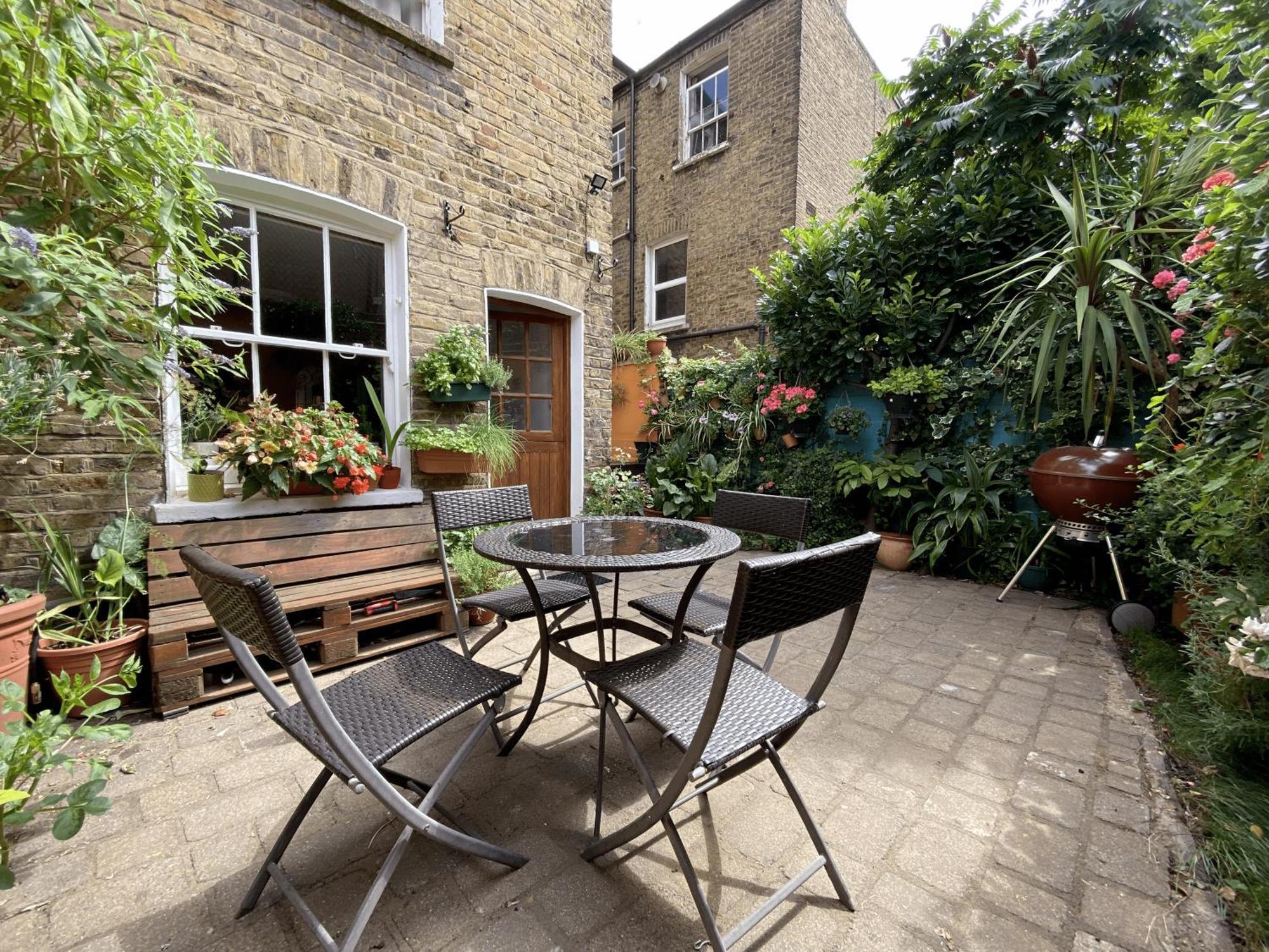 The Clapham Apartment With Private Patio Londres Exterior foto